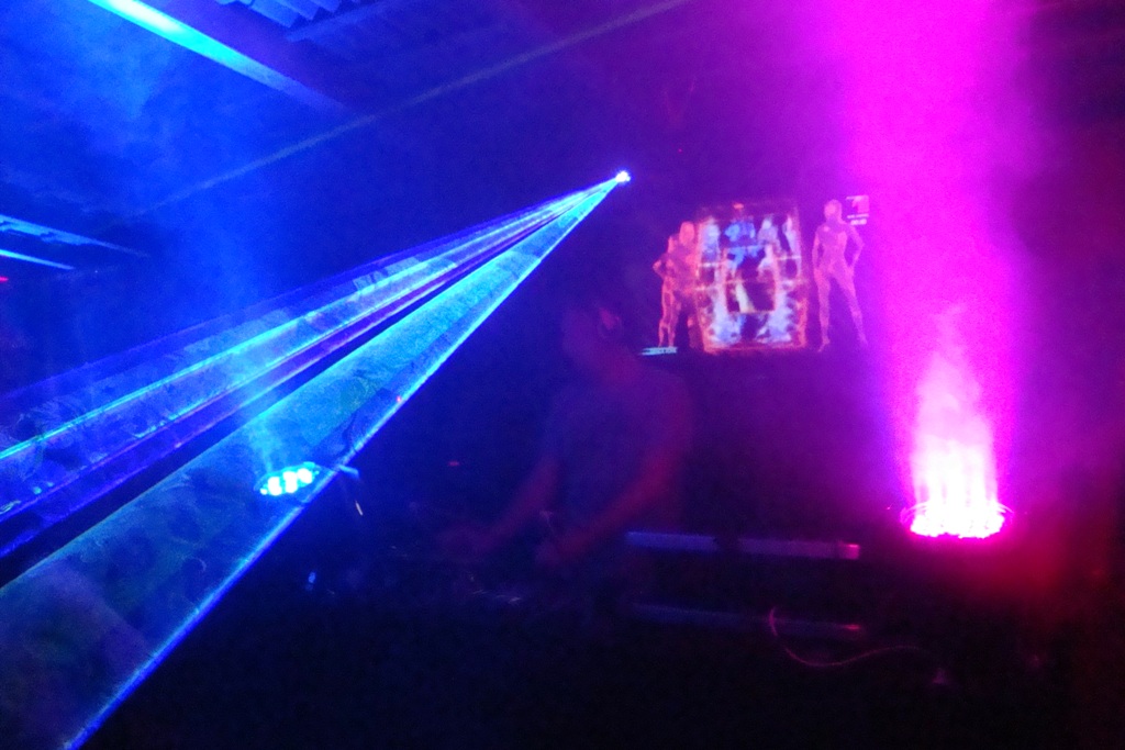 laser multicolor @ WET DANCE EXPERIENCE 1